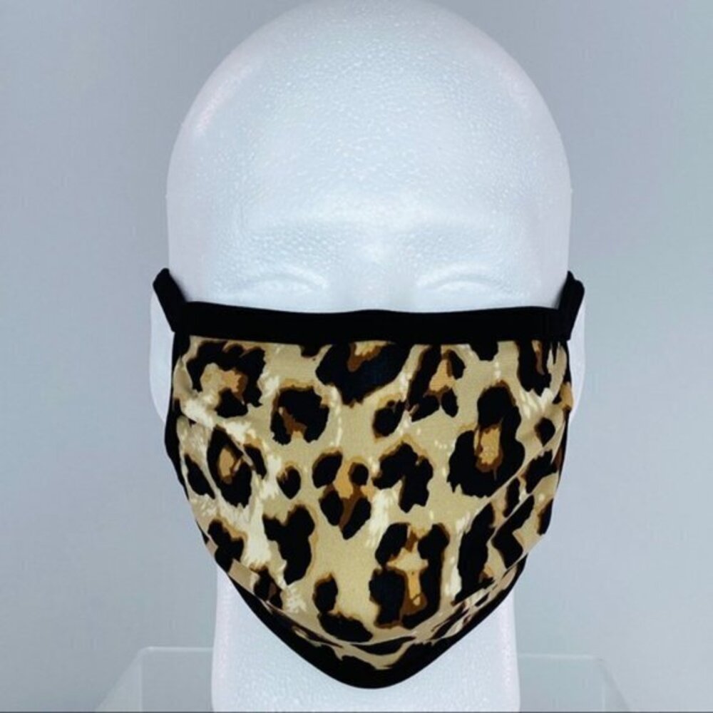 WASHABLE POLY & COTTON MASK  New In Package • 27 P